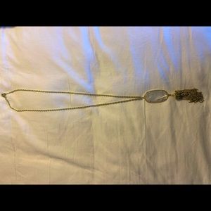Kendra Scott necklace